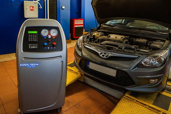 Auto Centrum — Okręgowa stacja Kontroli pojazdów i serwis samochodowy Niepołomice - Przeglad i obsługa klimatyzacji