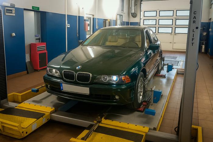 Auto Centrum — Okręgowa stacja Kontroli pojazdów i serwis samochodowy Niepołomice — Komputerowa zbieżność kół, ustawianie i sprawdzanie